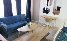 Leedo Cozy Studio
